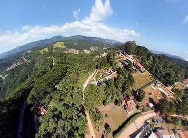 Terreno de 2700 m² a Venda em Monte Verde -24