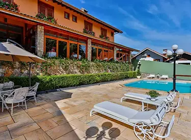 piscina-saint-michel-hotel-home-768x512